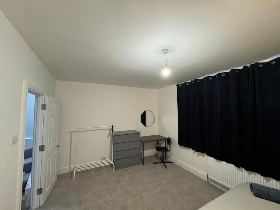 Modern 5 Bed Near Excel -Big Ben Villa London Kültér fotó